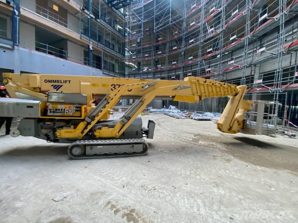 Ommelift 3700RJ Compact self-propelled boom lifts