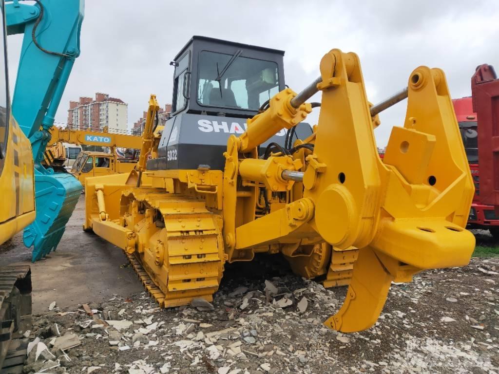 Shantui SD 32 Crawler dozers