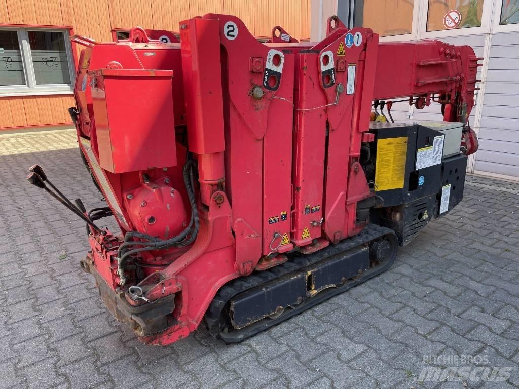 Unic URW-095 Crawler Cranes