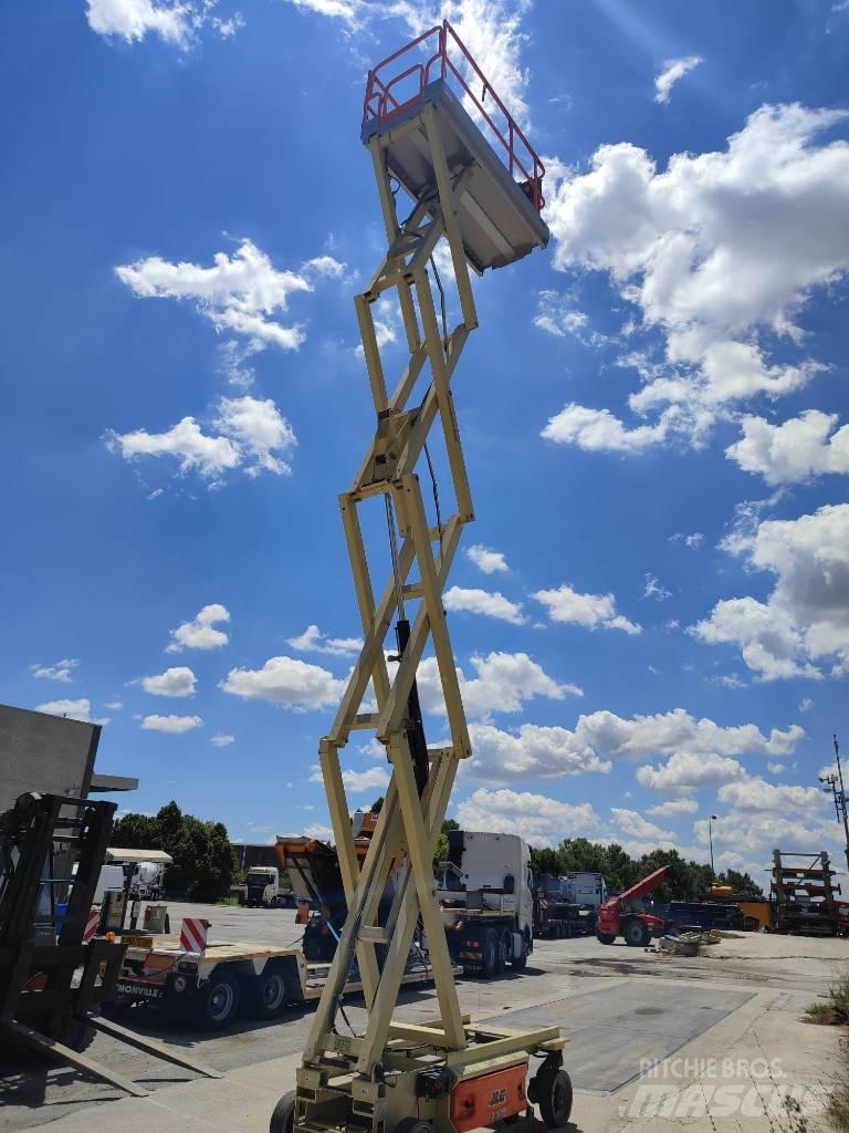 JLG 3246 ES Scissor Lifts