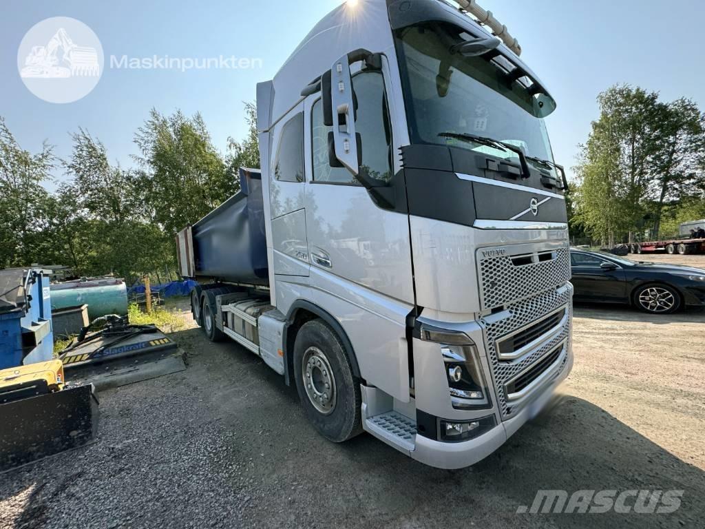 Volvo FH 16 750 Hook lift trucks