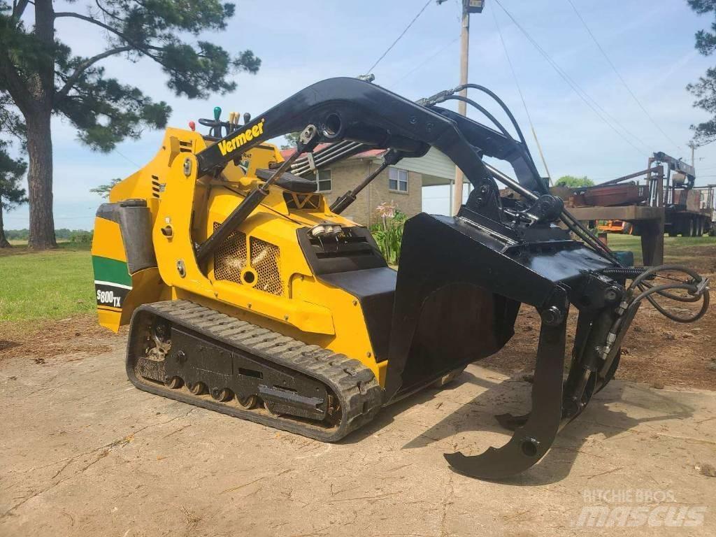 Vermeer S800TX Skid Steer Loaders