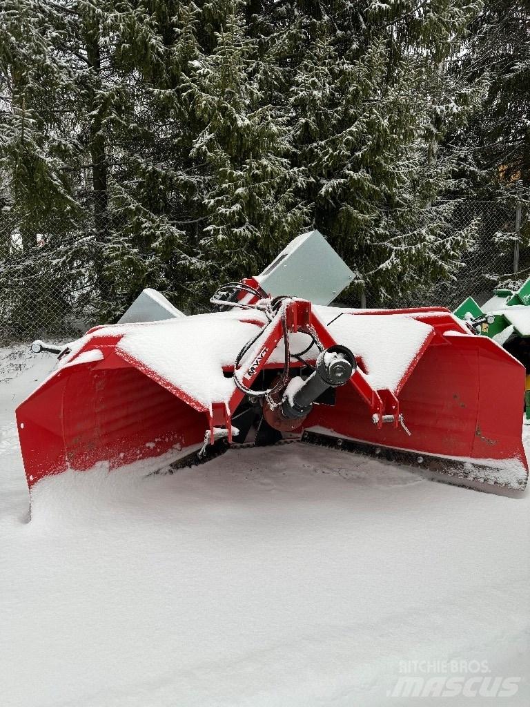 Varila Steel TR 270 Snow Blowers