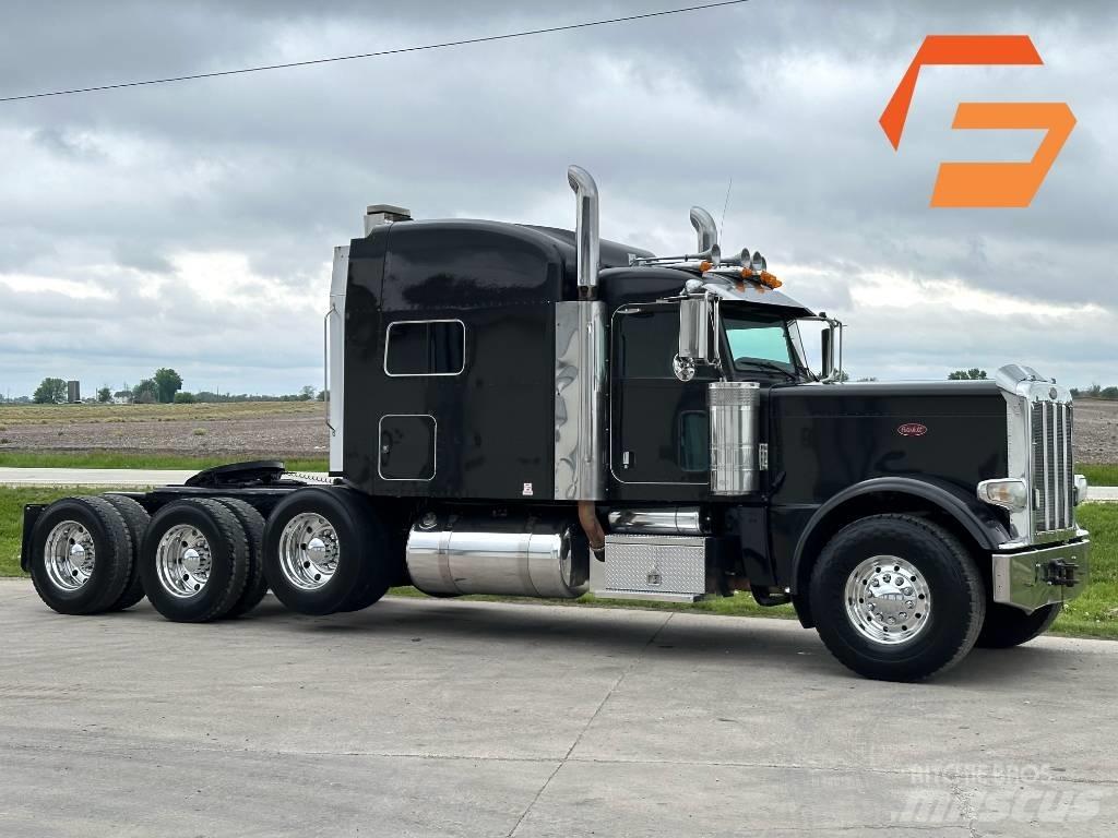 Peterbilt 389 Conventional Trucks / Tractor Trucks