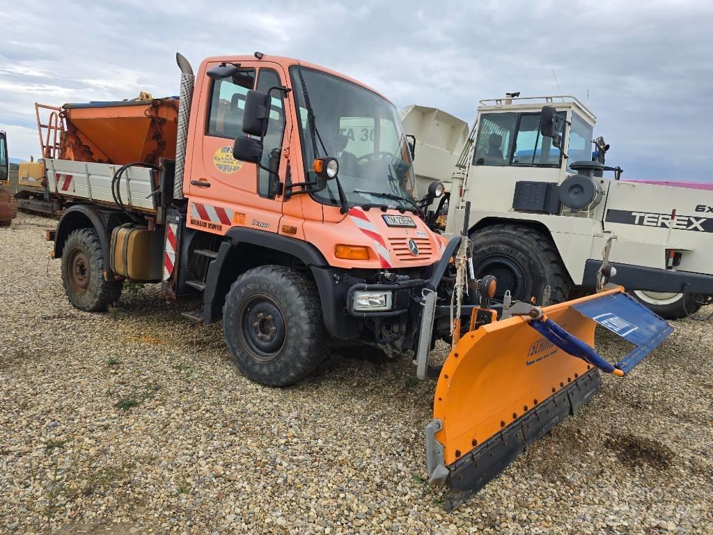 Unimog U300 Utility Machines