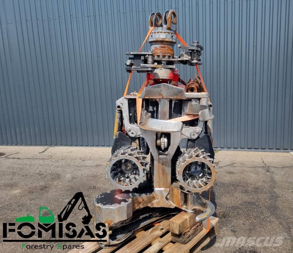 Komatsu S 82 Harvester heads