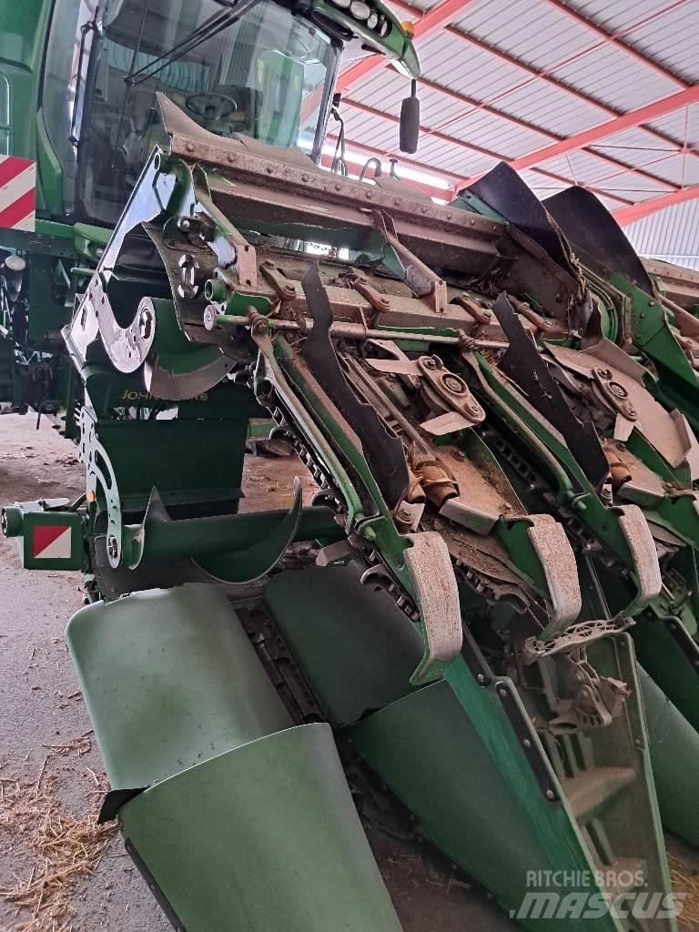 John Deere 608C Harvester Headers