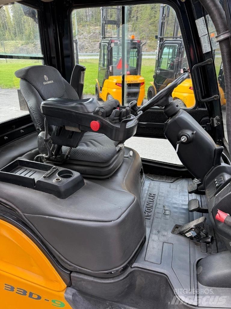 Hyundai 33D-9 Diesel Forklifts