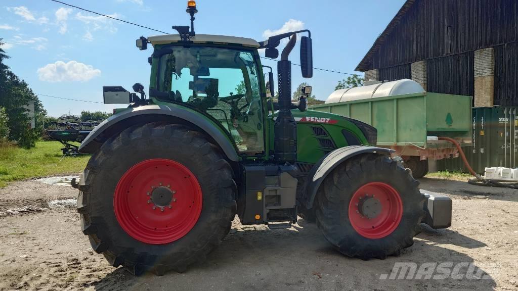 Fendt 724 Profi Plus Tractors