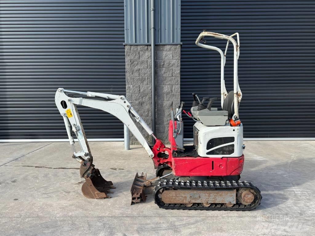 Takeuchi TB 210 R Mini Excavators <7t (Mini Diggers)