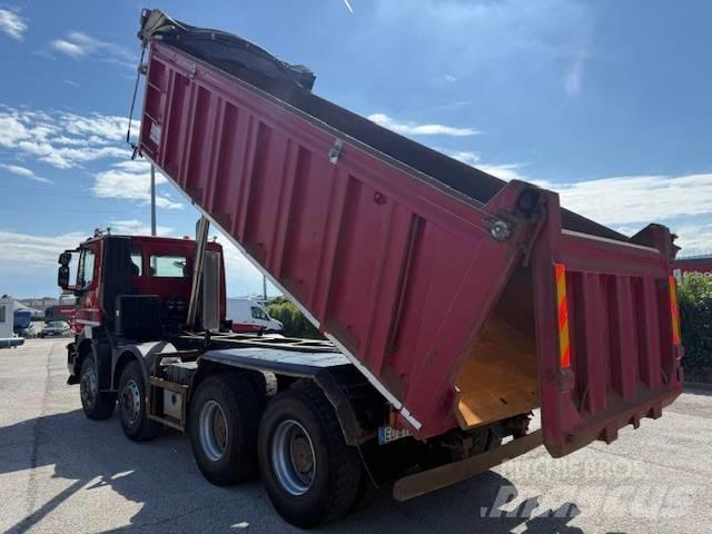 Iveco Trakker 500 Boxes