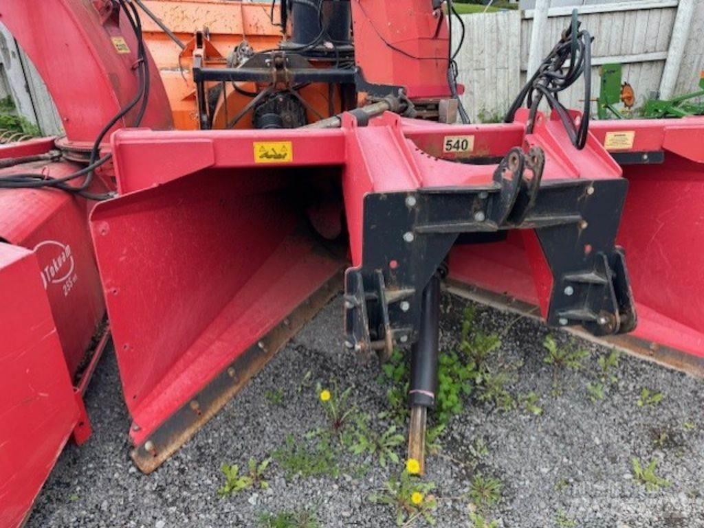Globus GSF-2 Snow Blowers