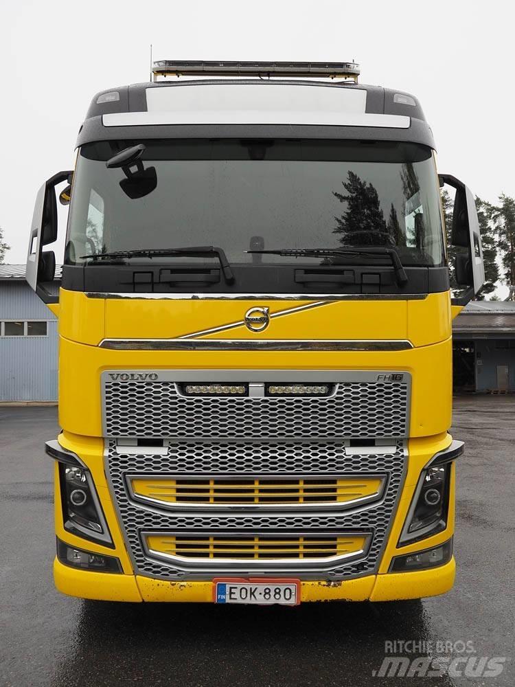 Volvo FH 16 Wood Chippers