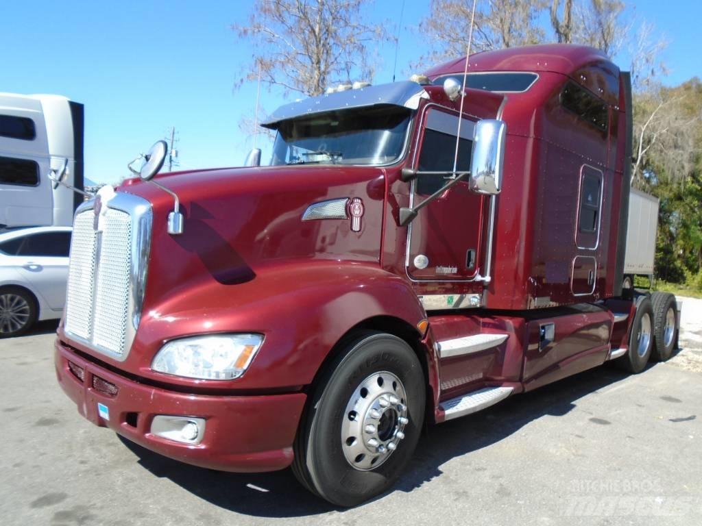 Kenworth T 600 Conventional Trucks / Tractor Trucks