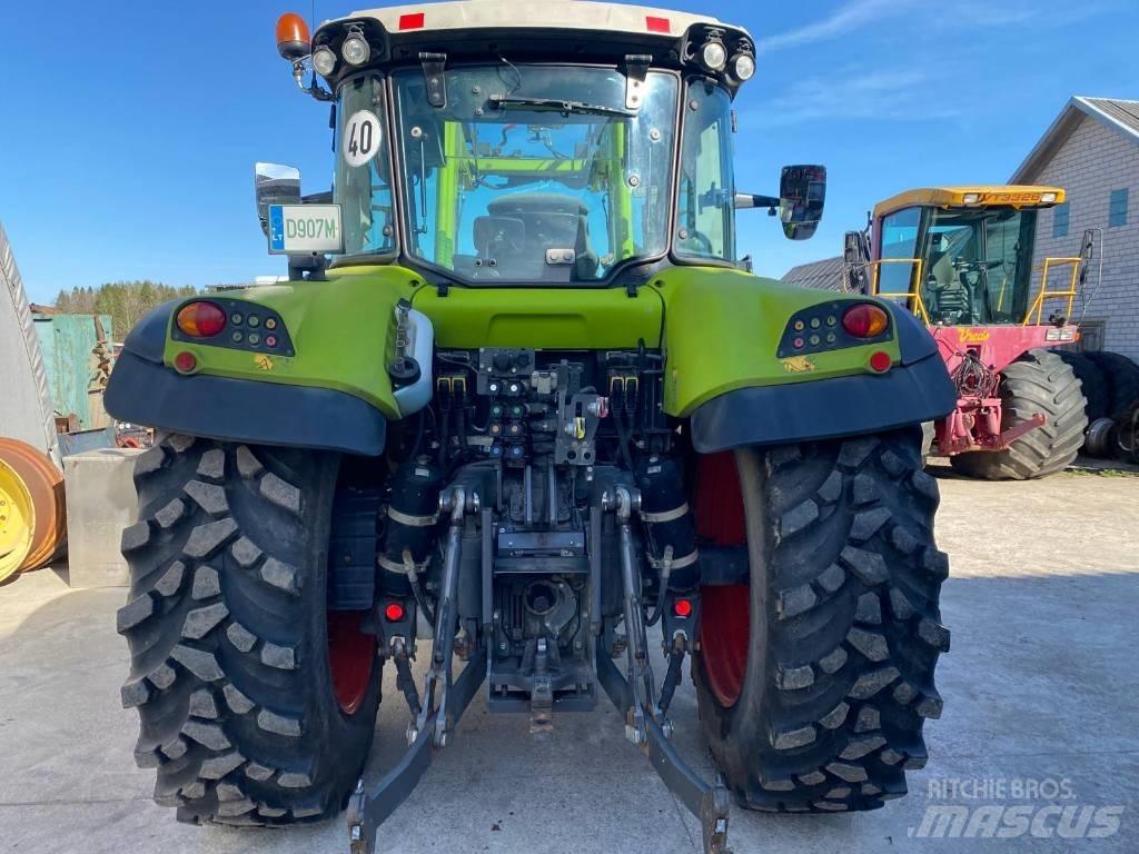 CLAAS Arion 440 Tractors