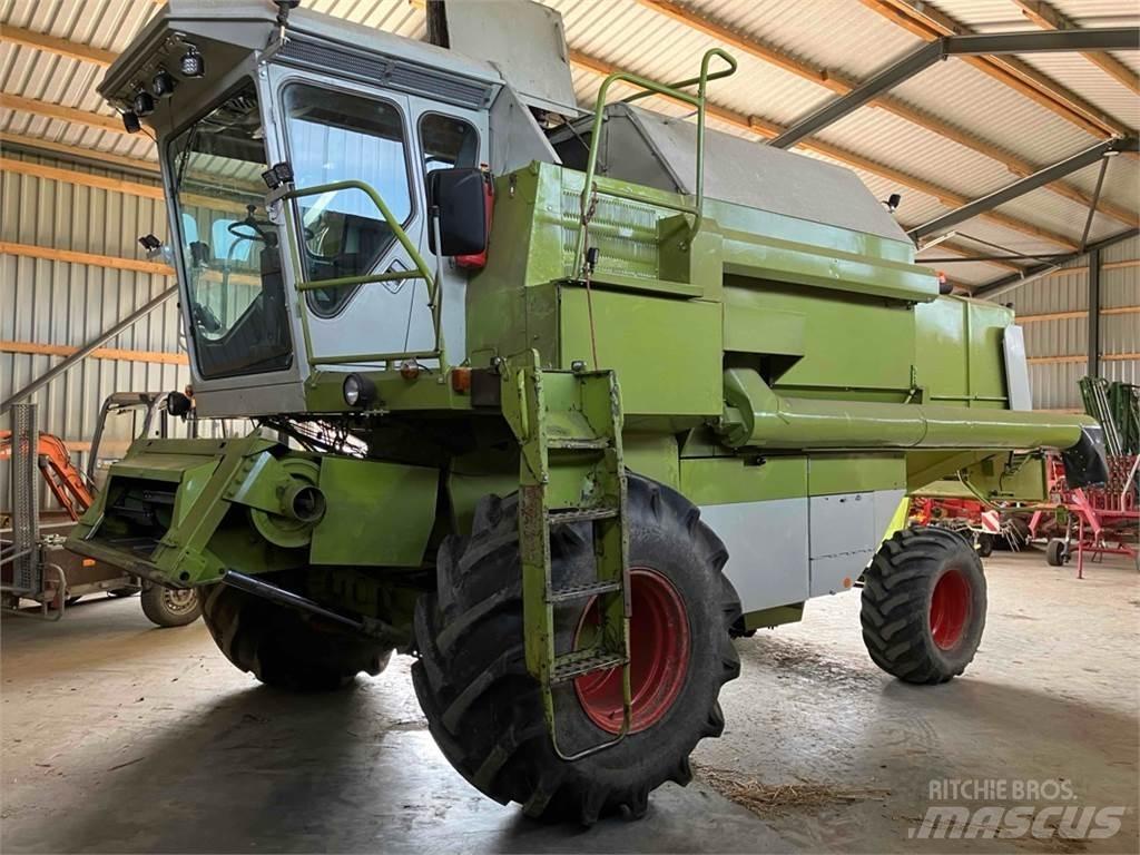 CLAAS Dominator 96 Combine Harvesters