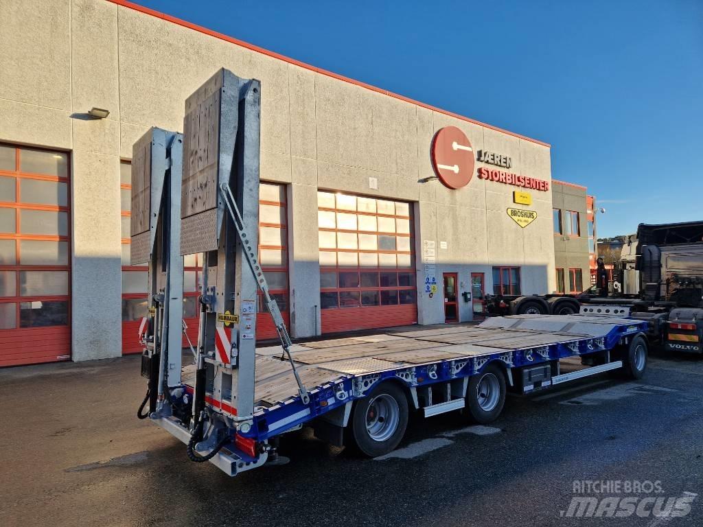 Humbaur HTD 30 Lowboy trailer