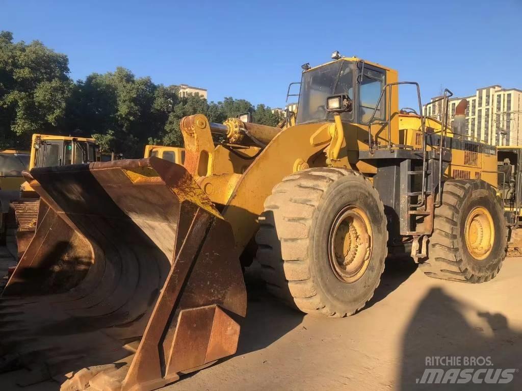 Komatsu WA 600-3 Wheel Loaders