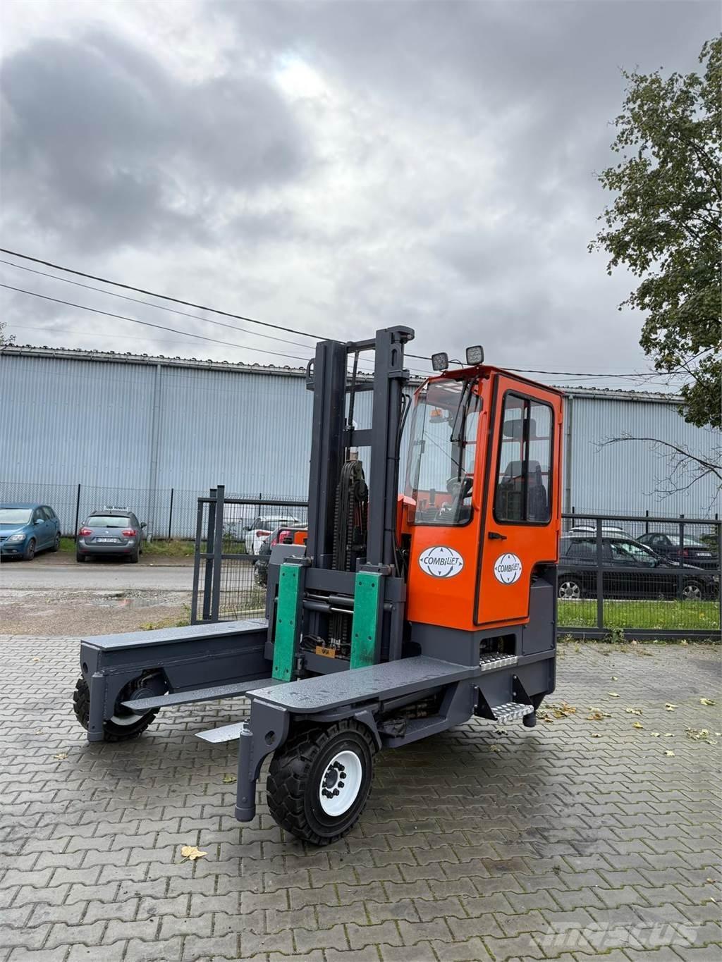 Combilift C5000 XL 4-way Reach Trucks