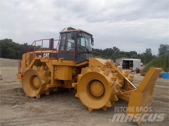 CAT 826H Landfill compactors