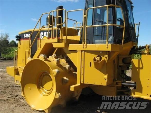CAT 836G Landfill compactors