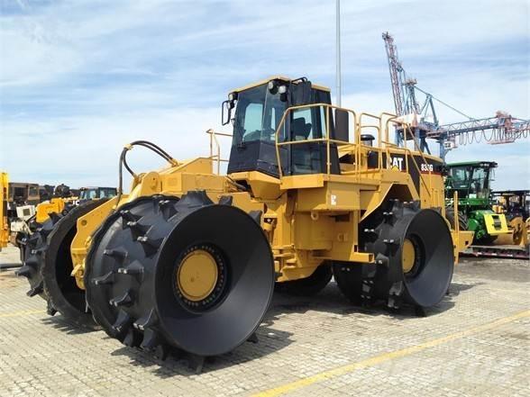 CAT 836G Landfill compactors