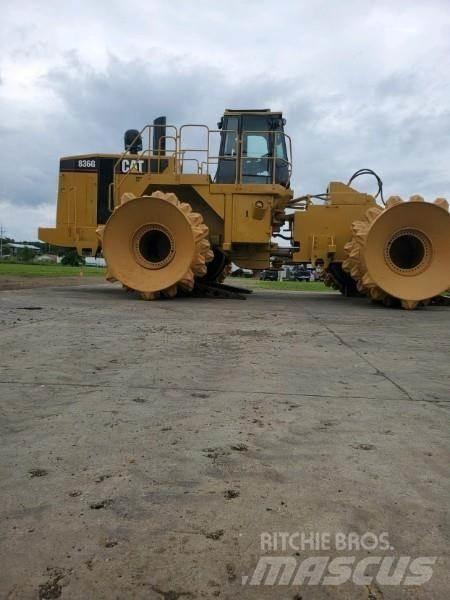 CAT 836G Landfill compactors
