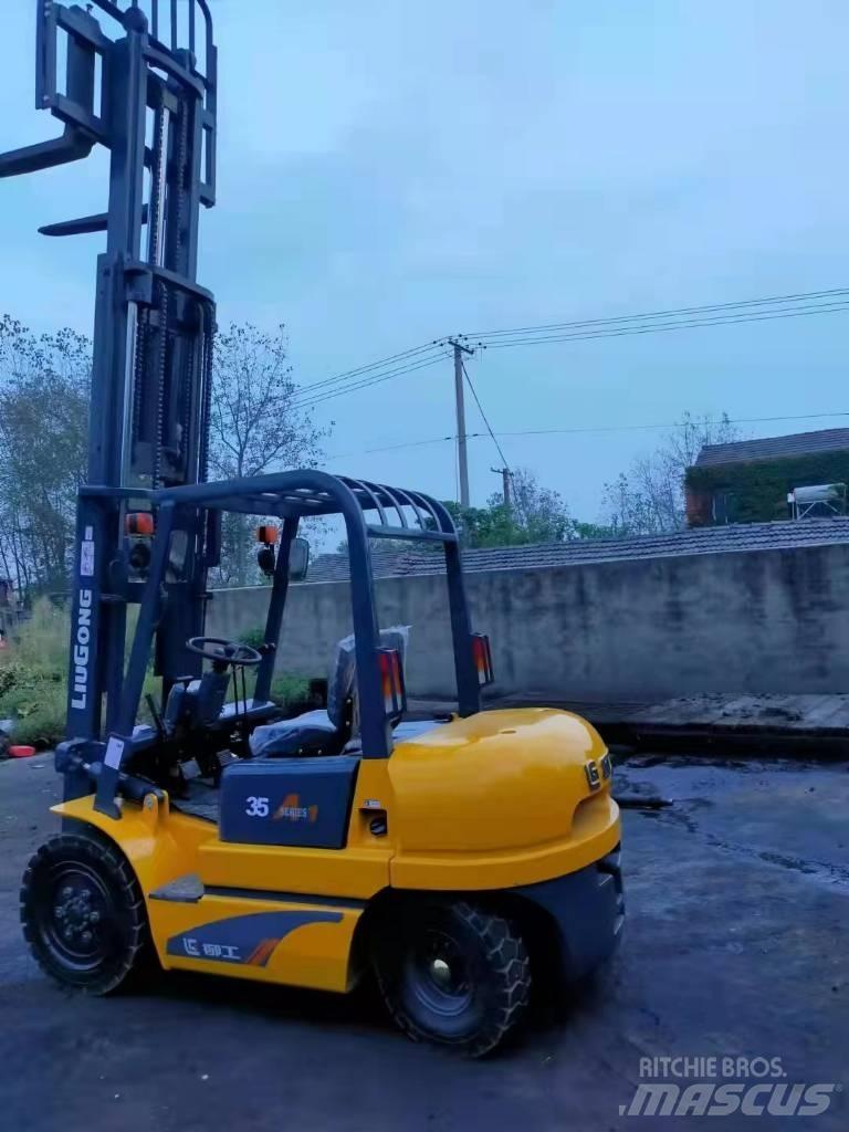 LiuGong CPC 35 Diesel Forklifts