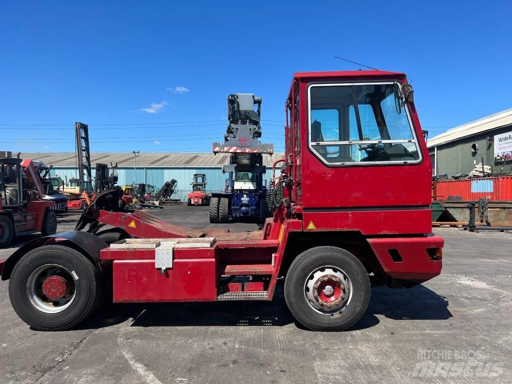 Terberg YT180 Shunt Trucks