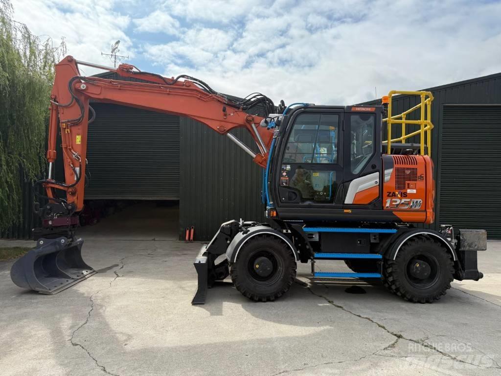 Hitachi ZX 135 W-7 Wheeled Excavators