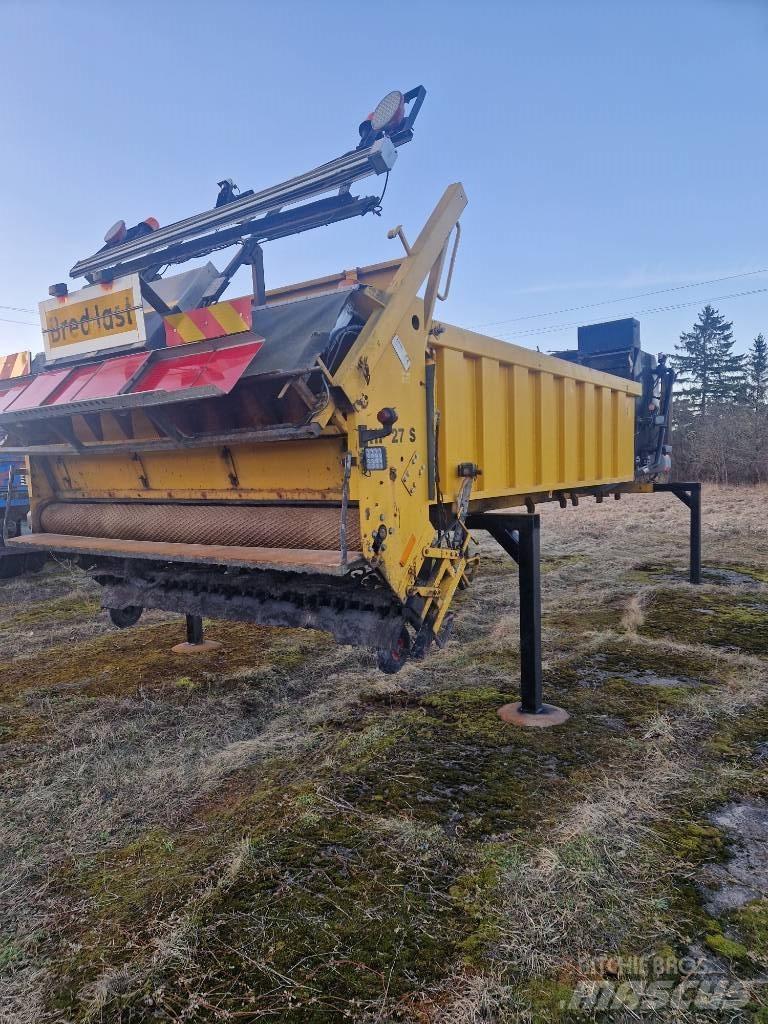  Ribapindaja Asphalt and Tar Sprayers and Sealers