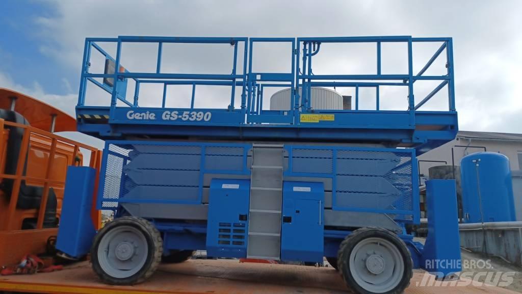 Genie GS 5390 Scissor Lifts