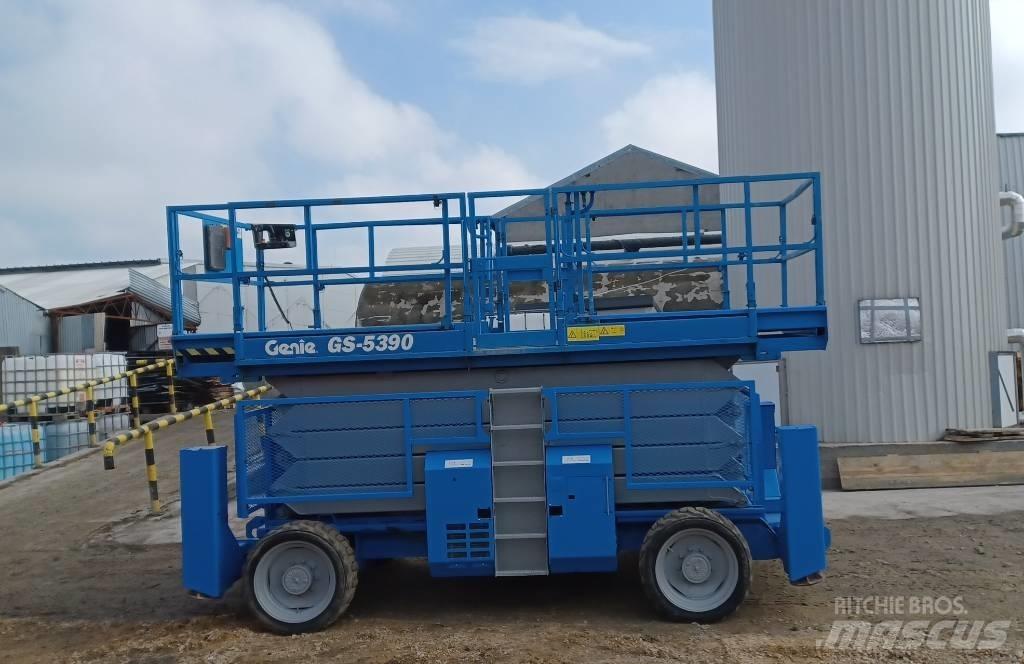 Genie GS 5390 Scissor Lifts