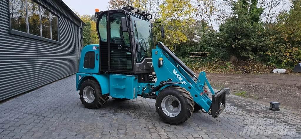 Wolf R906 Wheel Loaders