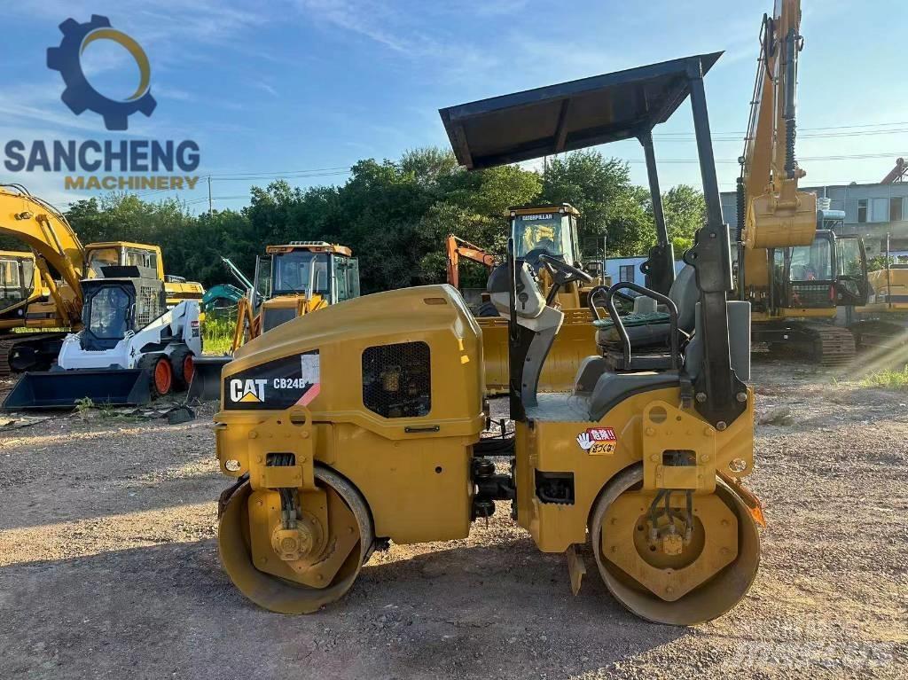 CAT CB 24 B Twin drum rollers