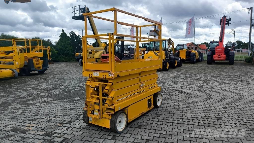 SkyJack SJ III 3226 Scissor Lifts