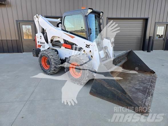 Bobcat S850 Skid Steer Loaders