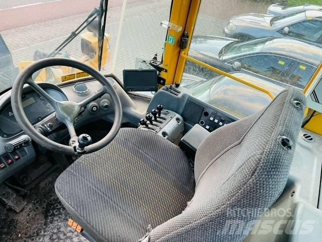 Volvo L90E Wheel Loaders