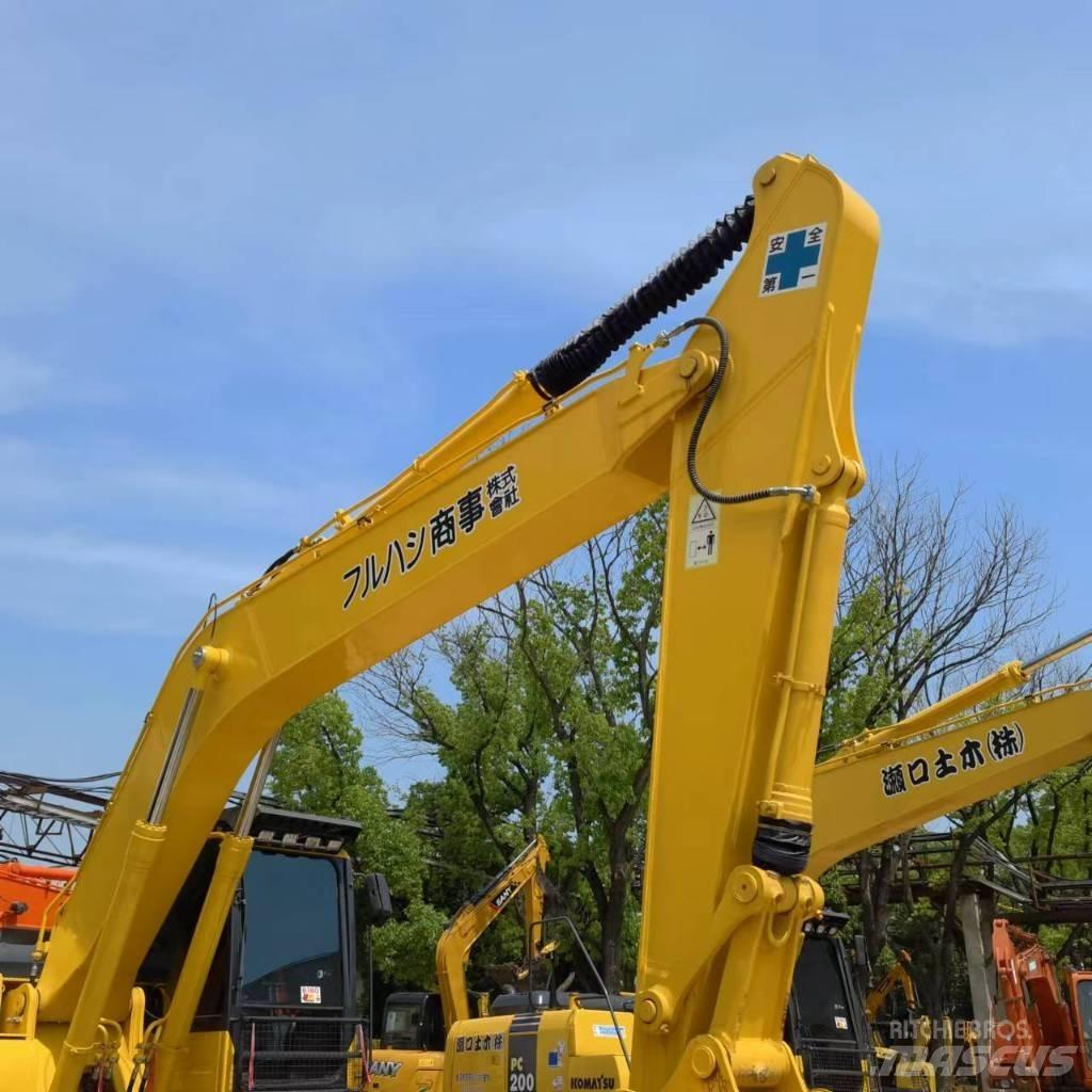 Komatsu PC 220-8/ Crawler Excavators
