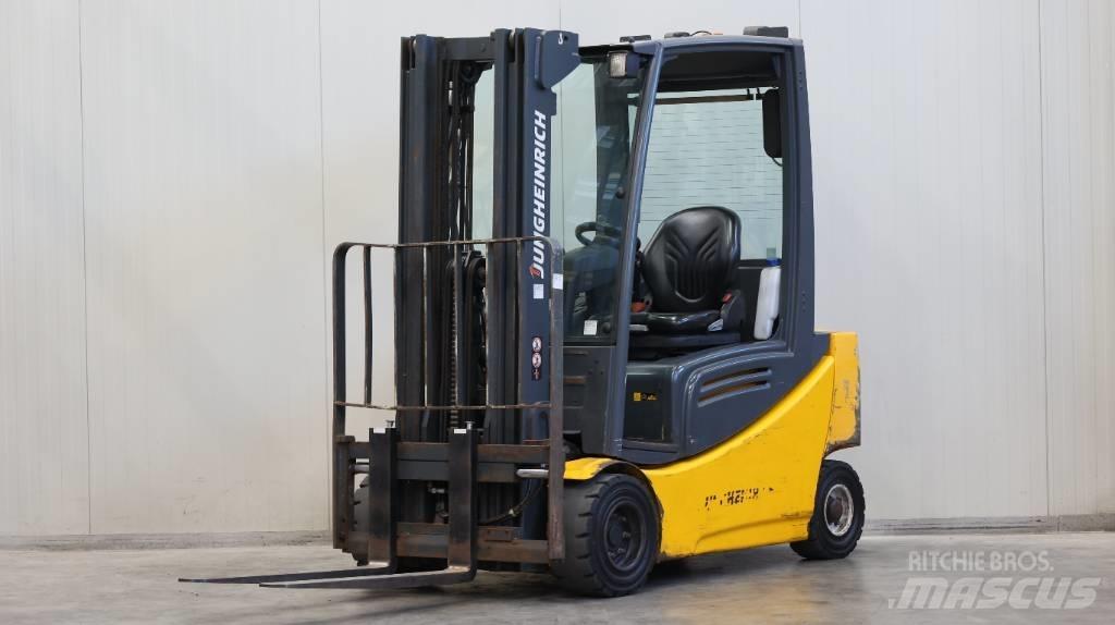 Jungheinrich EFG 320 Electric Forklifts