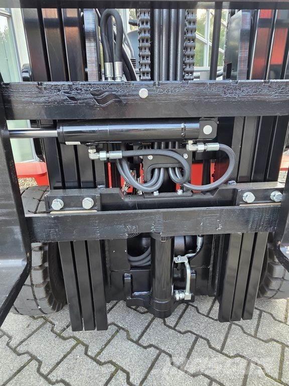 Manitou ME 425 LD Electric Forklifts