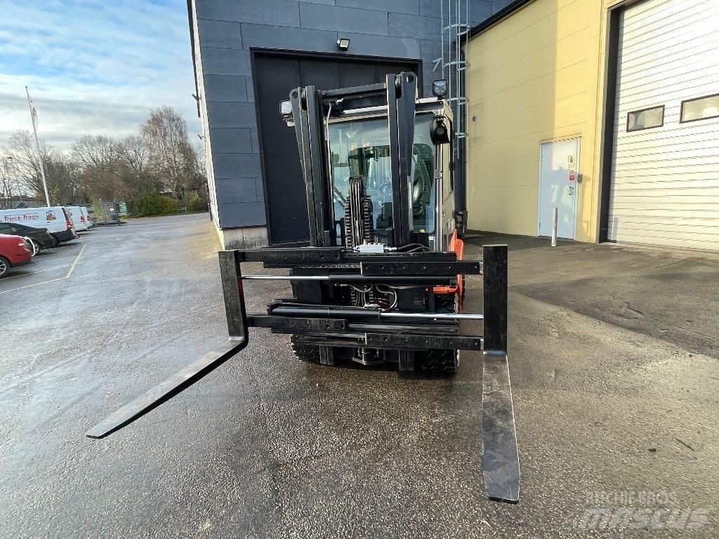 Toyota 8FBMT50 Electric Forklifts