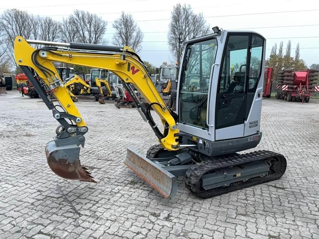 Wacker Neuson EZ26 Mini Excavators <7t (Mini Diggers)