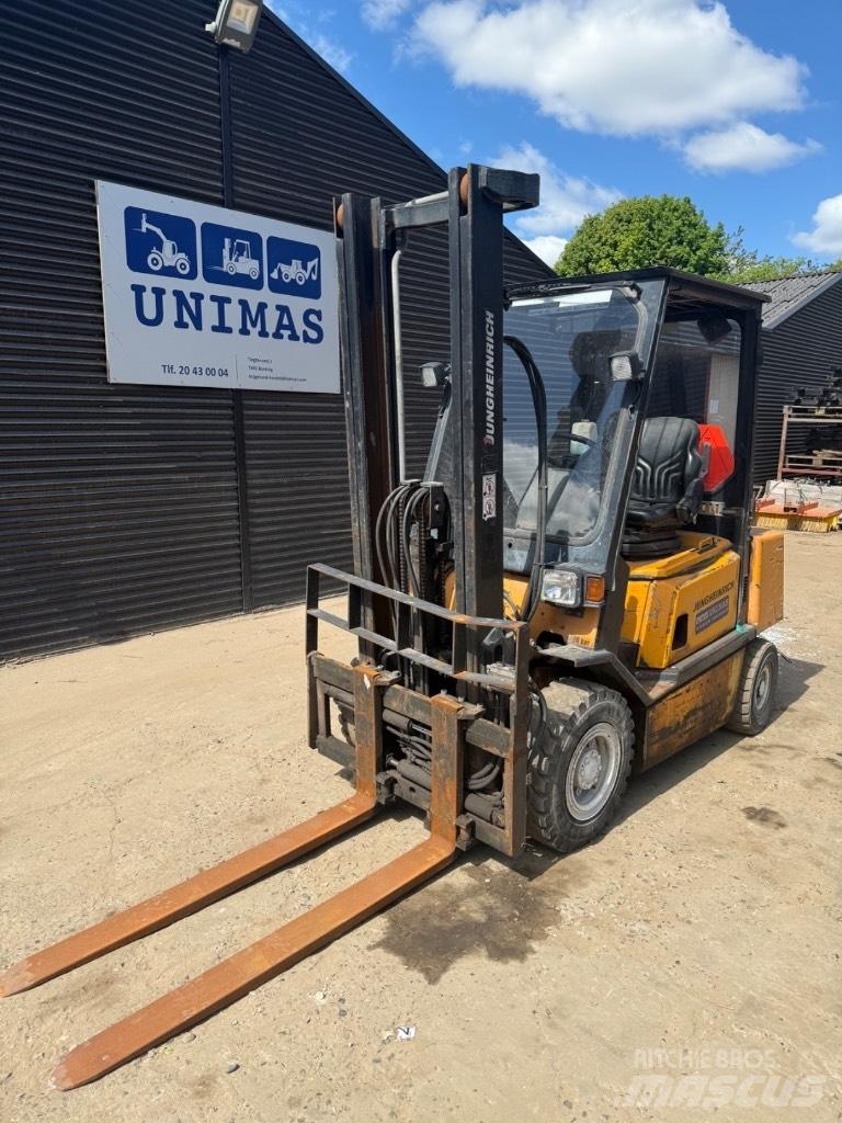 Jungheinrich DFG 25 Diesel Forklifts