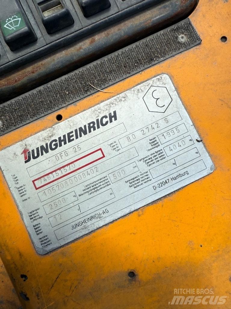 Jungheinrich DFG 25 Diesel Forklifts