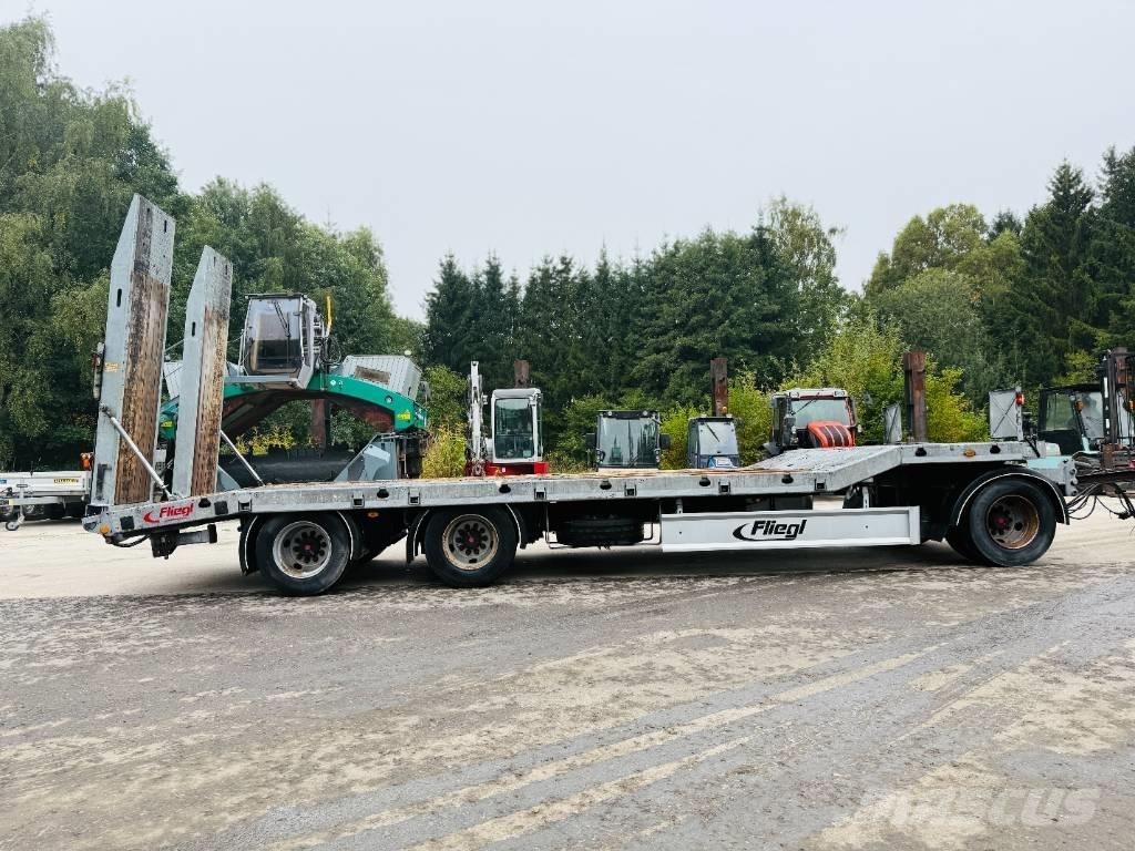 Fliegl DTS 300 Lowboy trailer