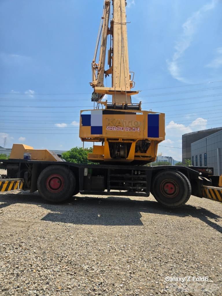 Kato SS500 Rough Terrain Cranes