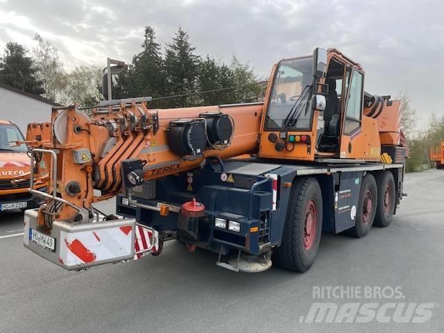 Terex Demag AC 40-1 Mobile and all terrain cranes