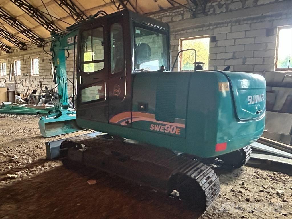 Sunward SWE 90 E Mini excavators  7t - 12t