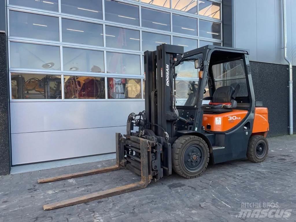 Doosan D30GP Misc Forklifts